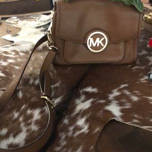 AUTHENTIC‼️Michael Kors Crossbody